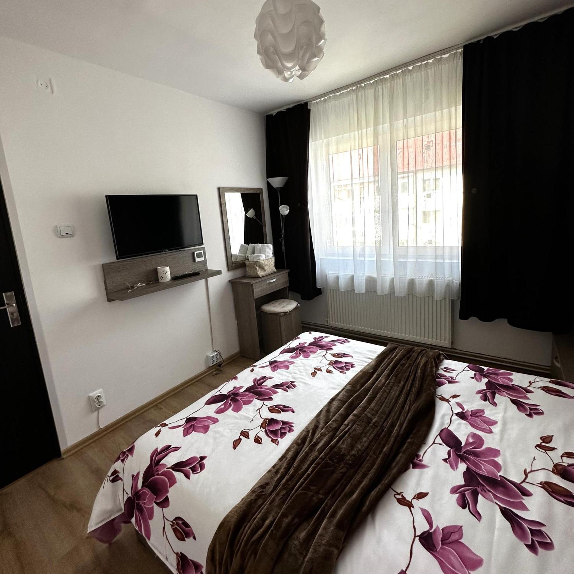 Iali Apartment Синая Экстерьер фото