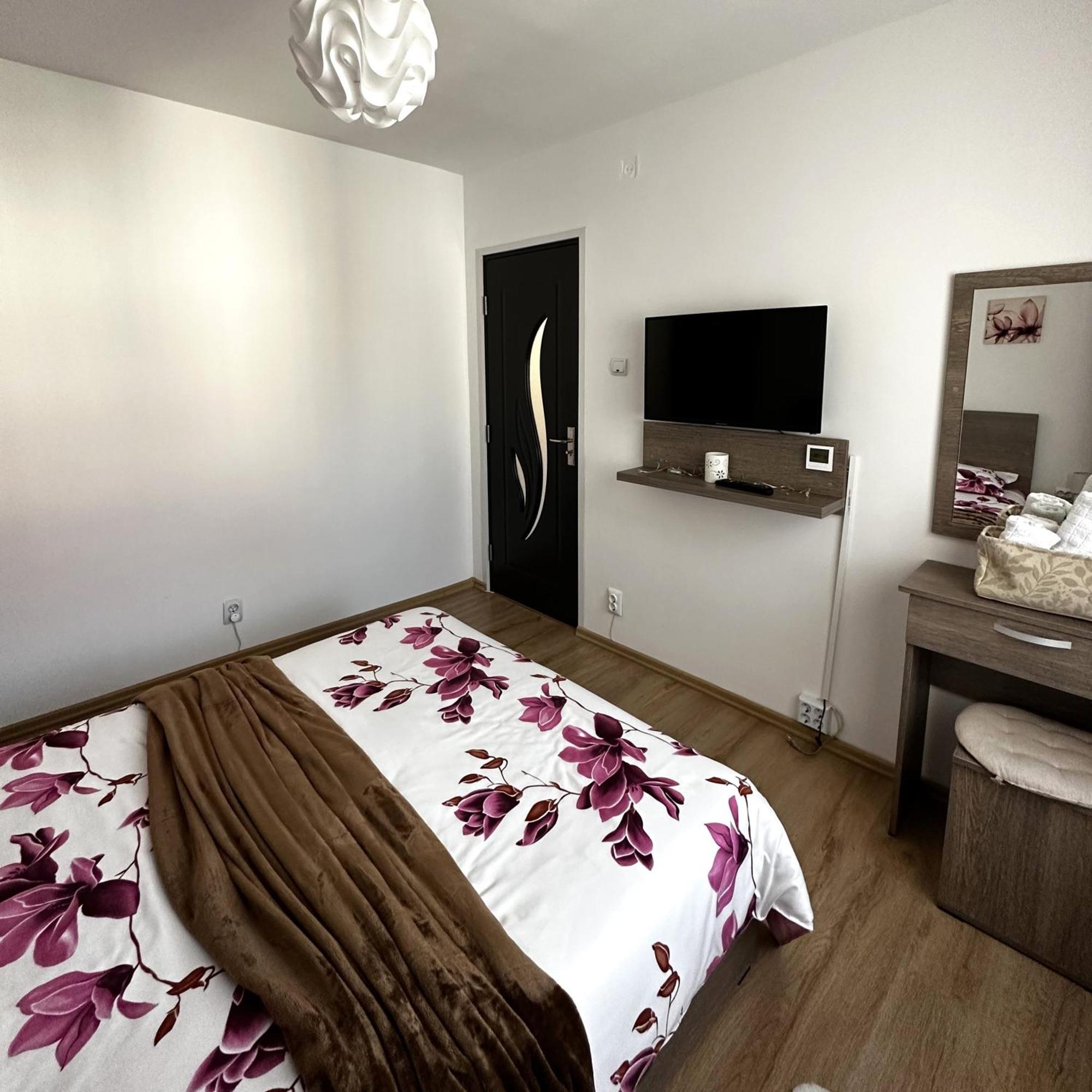 Iali Apartment Синая Экстерьер фото